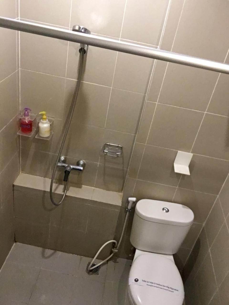 Hotel Wisata Niaga Пурвокерто Экстерьер фото